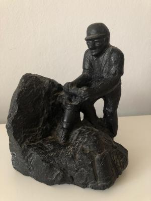 Неизвестный художник . Шахтёр в забое Неизвестный художник . Шахтёр в забое