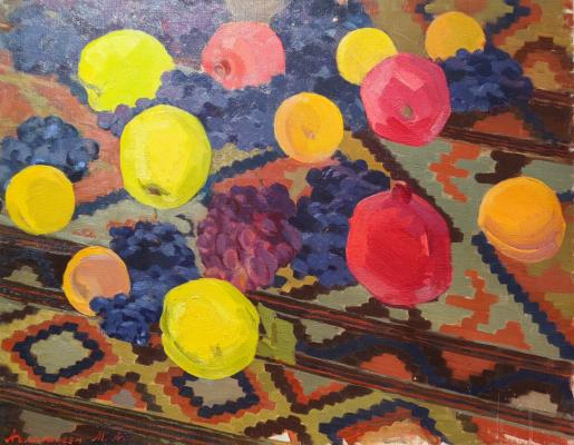 Мариам Аршаковна Асламазян "Фрукты на ковре" Мариам Аршаковна Асламазян "Фрукты на ковре"