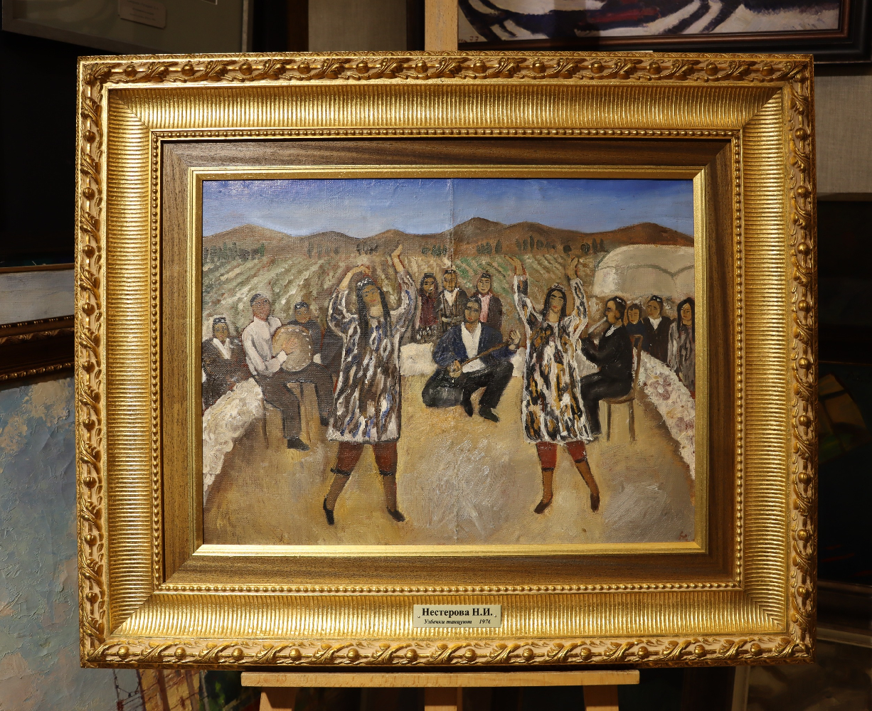 Нестерова Наталия Игоревна. Узбечки танцуют.